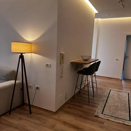 Deivis * Tirana